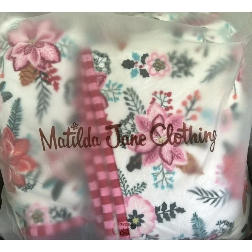 Matilda Jane All Snuggled Up Blanket Soft Fleece Floral Pom Pom NEW IN BAG